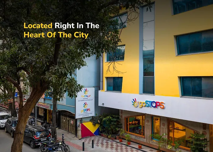 Gostops Bengaluru, Gandhi Nagar Majestic - Private Rooms & Dorms
